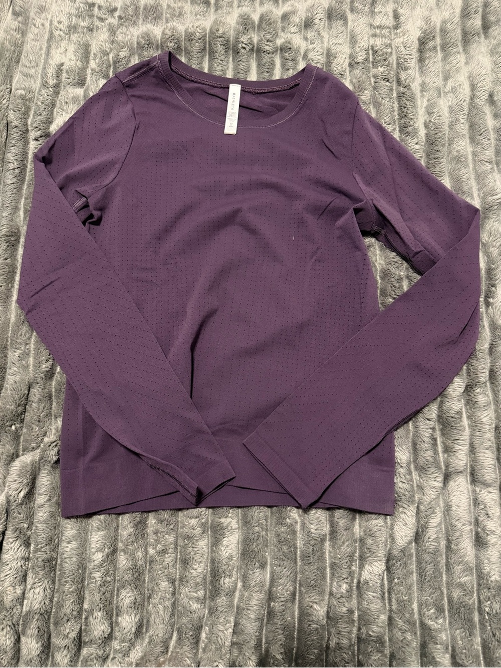 Women’s Long-Sleeve Performance Tee